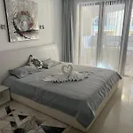 Casa Real Ii Frontline * 圣弗拉斯