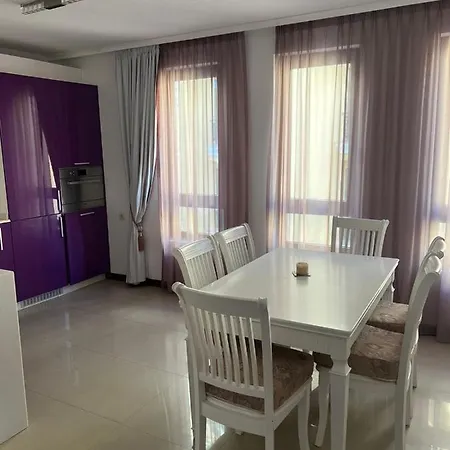 Casa Real Ii Frontline Szveti Vlasz