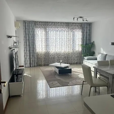 Casa Real Ii Frontline Lejlighed *